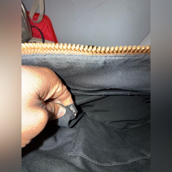 4FER Coach Brown Signature Tote and Pouch Set - Picture 16 of 17